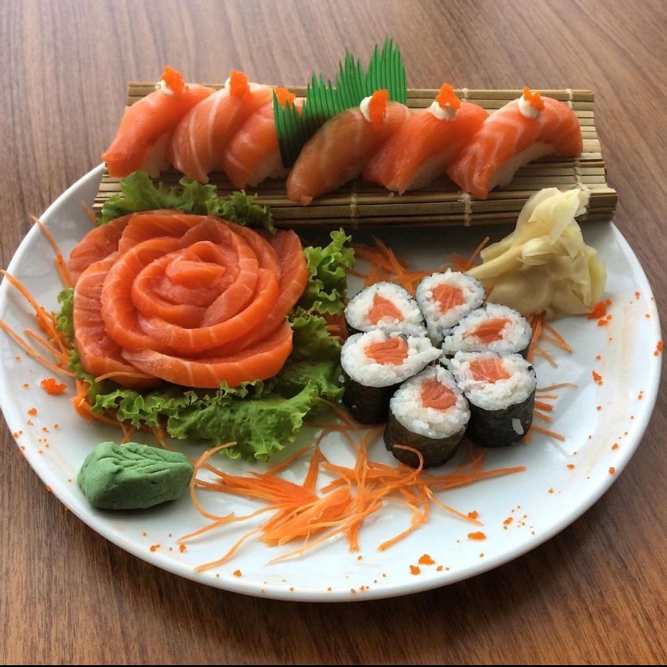Restaurants NAKAZA SUSHIBAR E RESTAURANTE