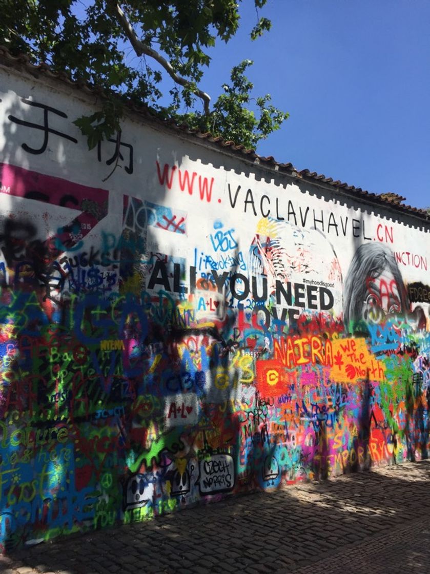 Place John Lennon Wall