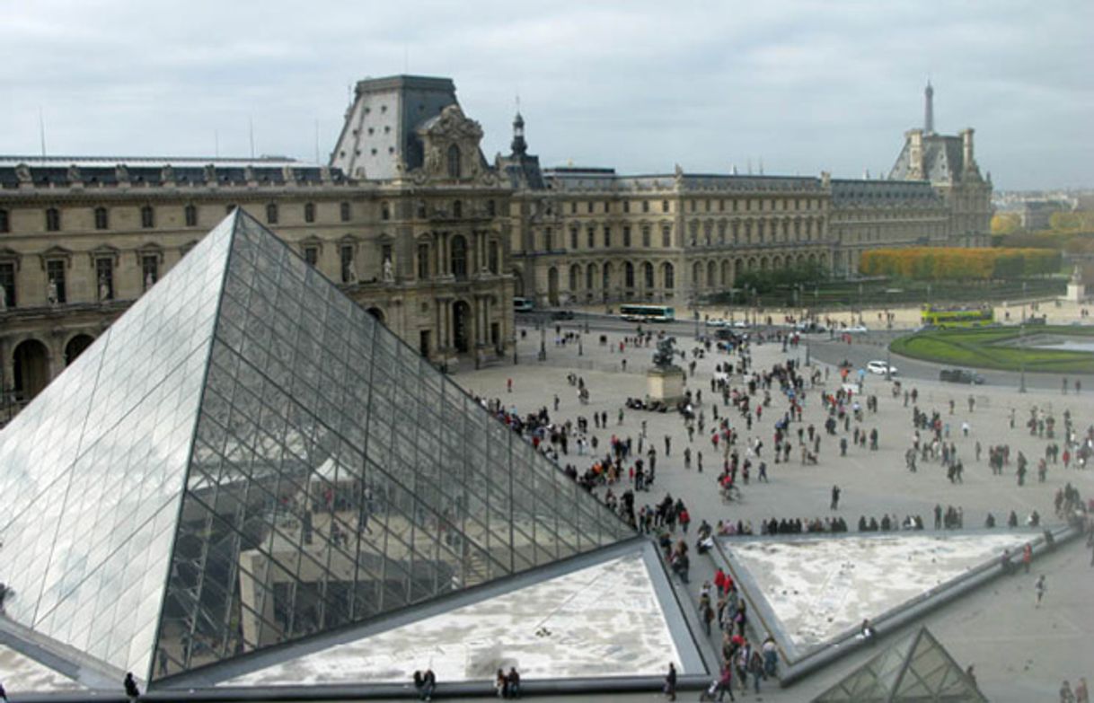 Place Museo del Louvre