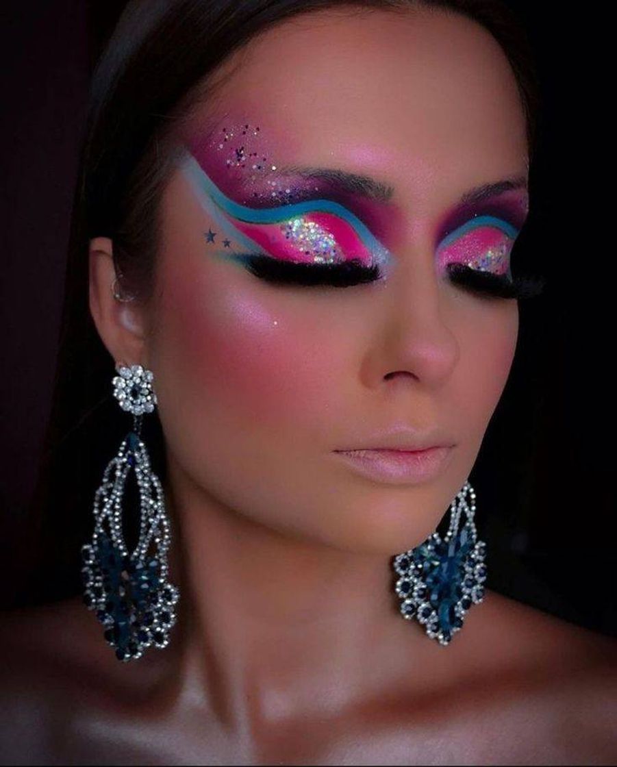 Moda Makeup 