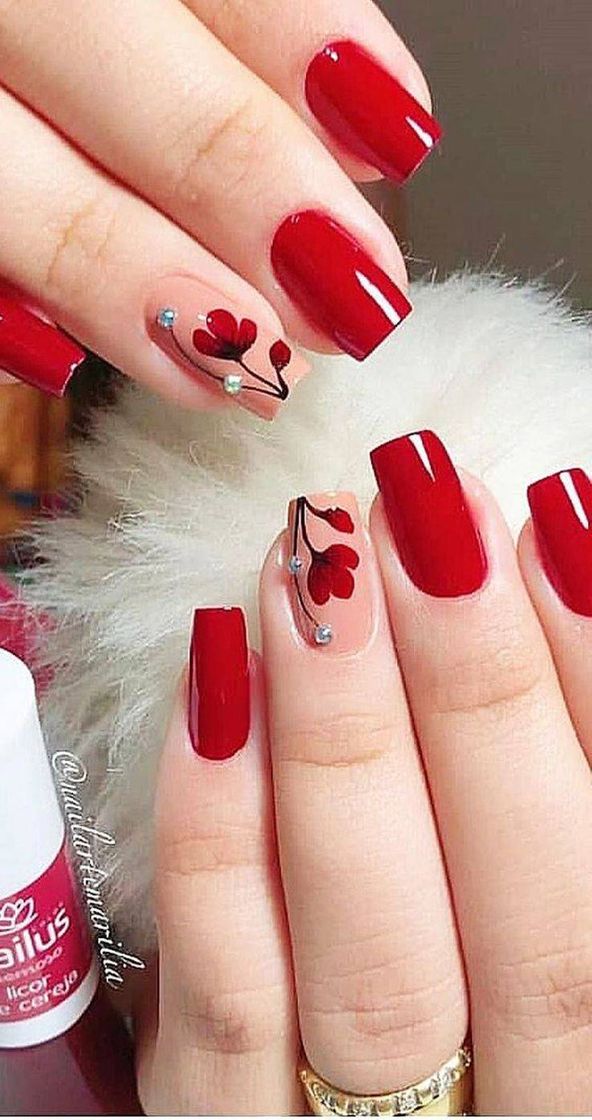 Moda Unhas vermelhas