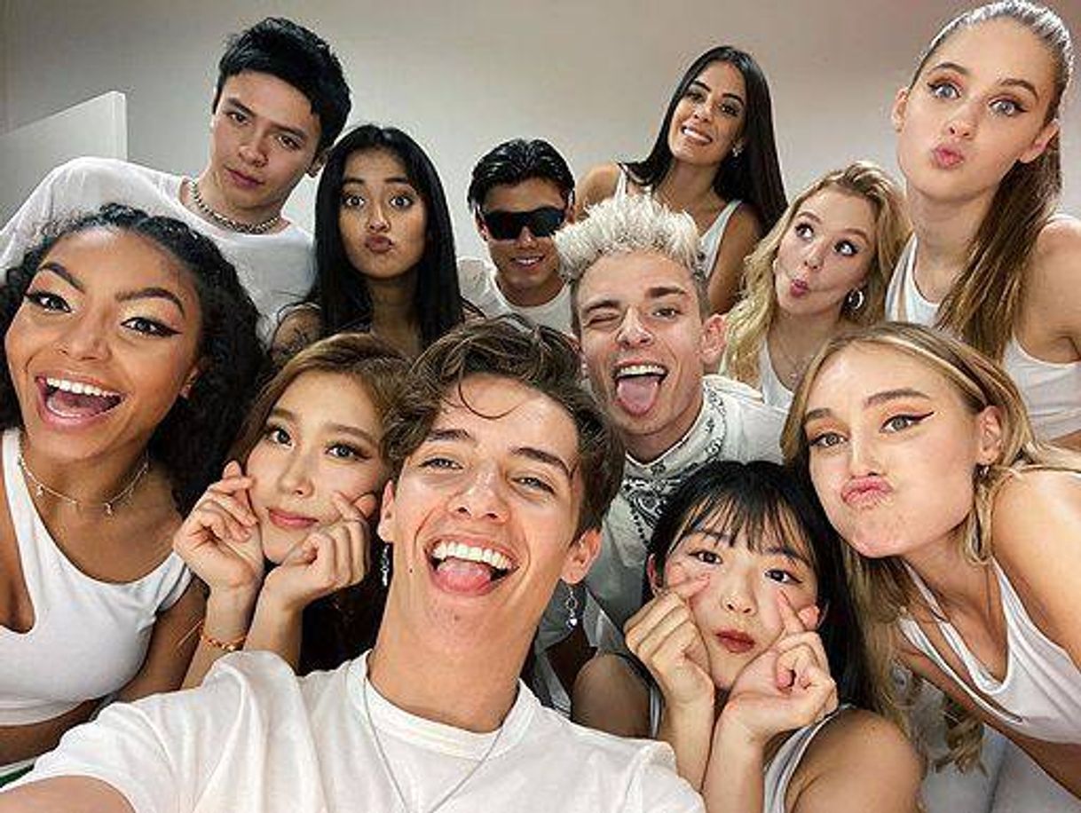 Moda Foto do Now United