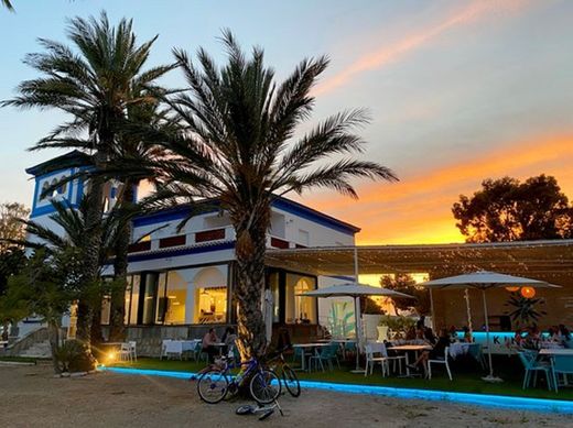 Kinita Restaurant & Beach Club