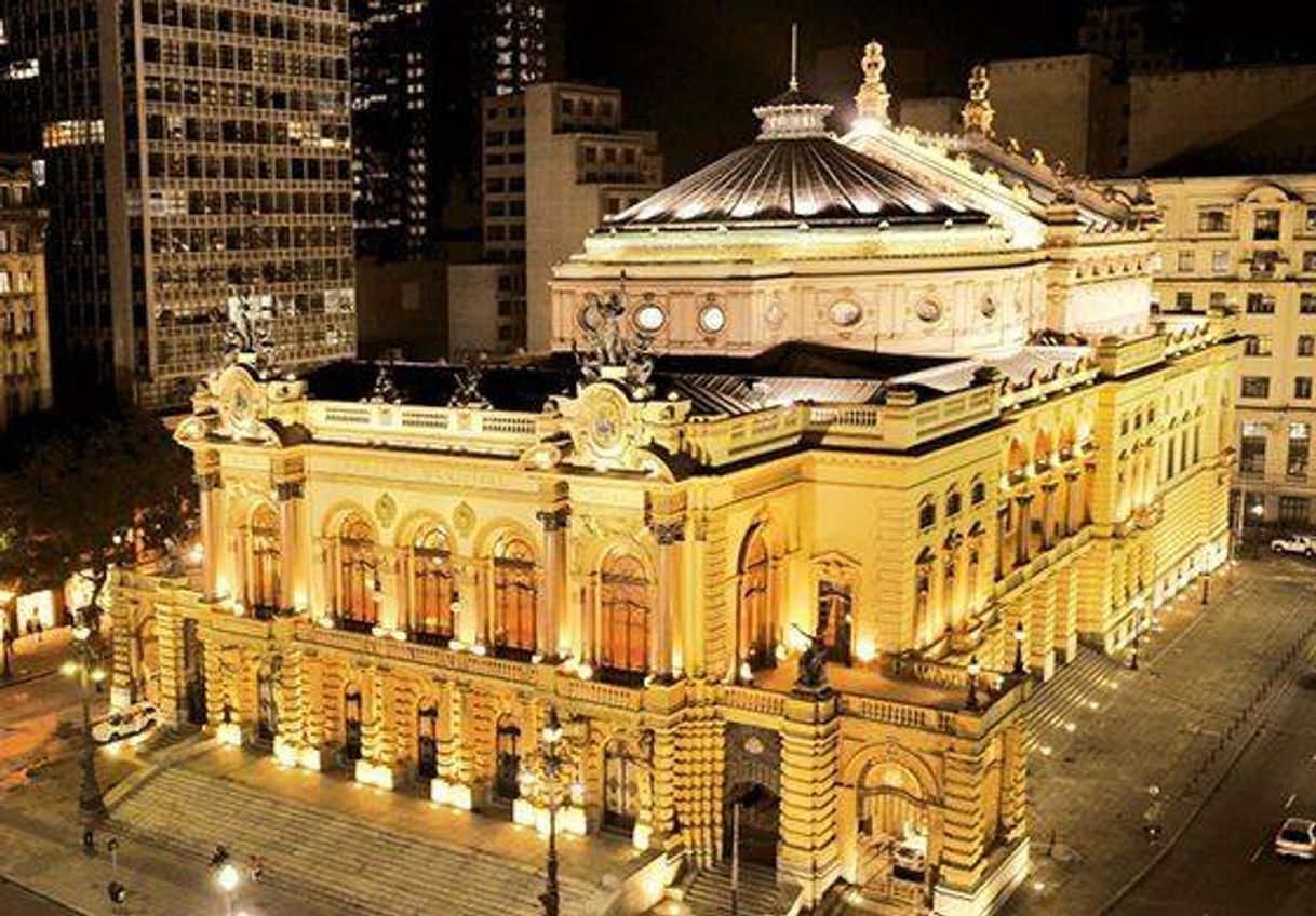 Place Theatro Municipal