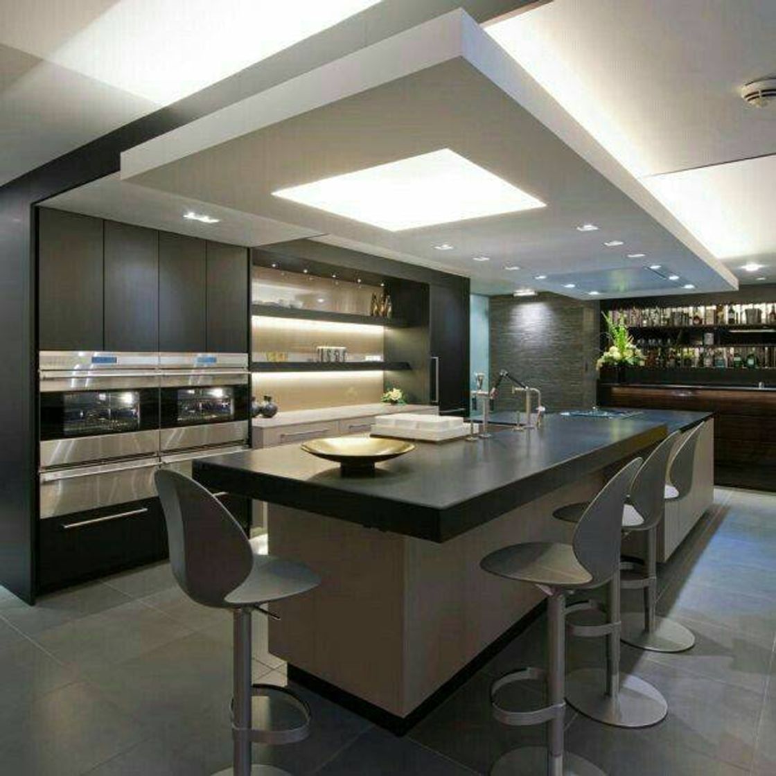 Lugar fitted kitchen