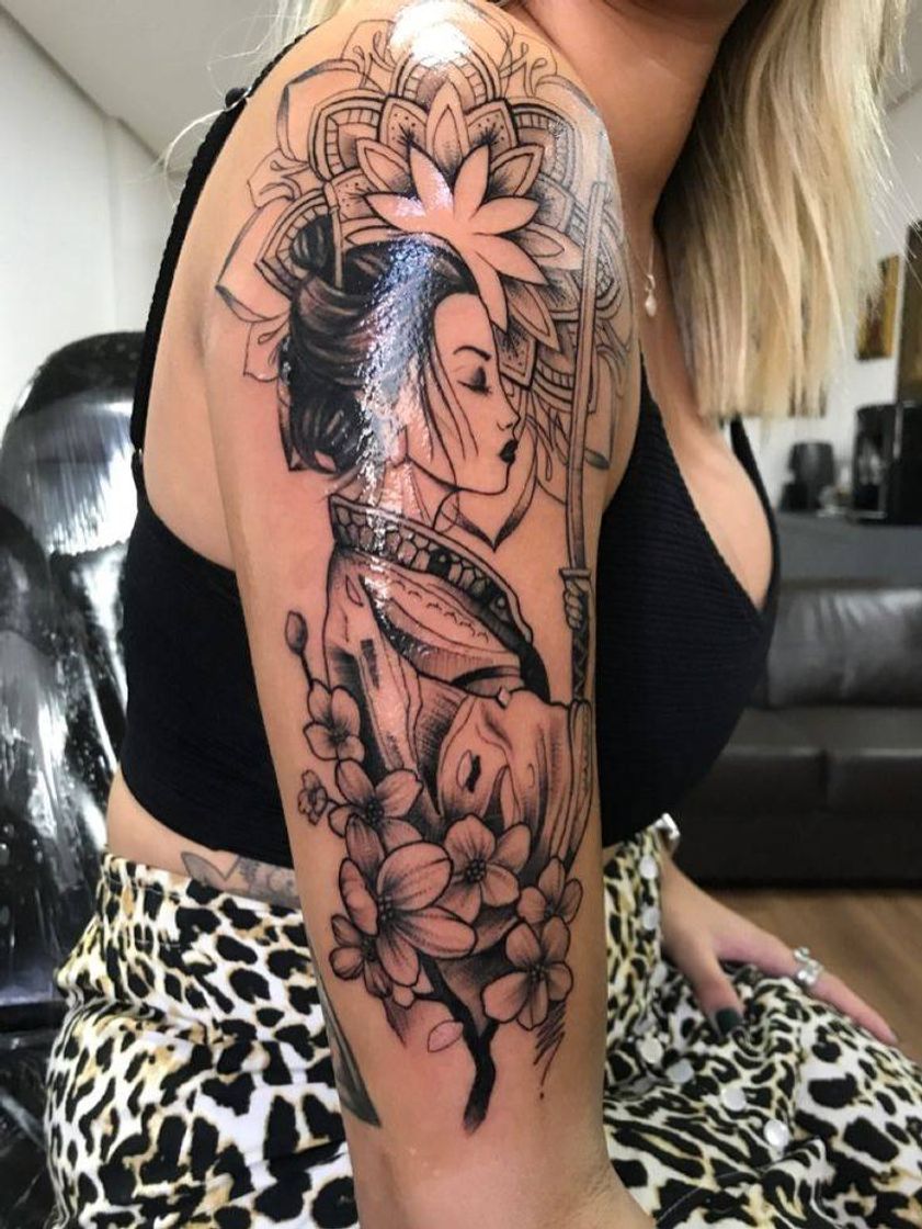 Fashion Tatto feminina