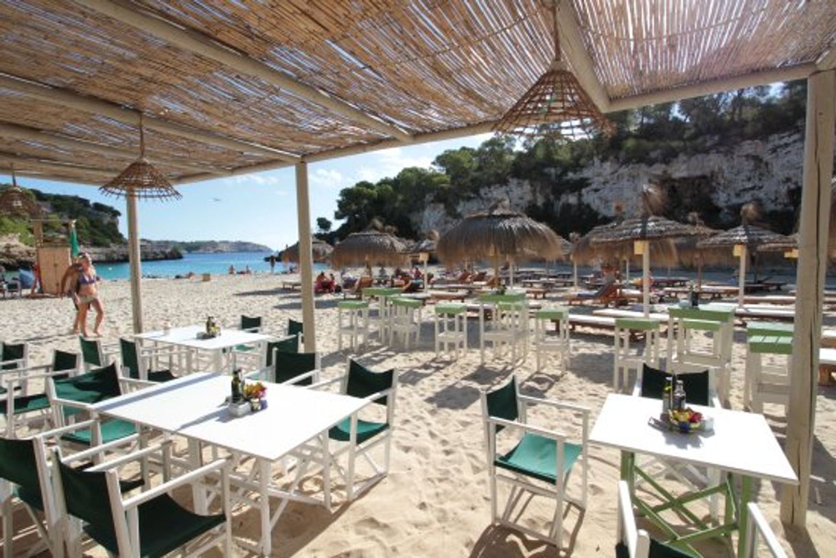 Restaurants Chiringuito Cala Llombards