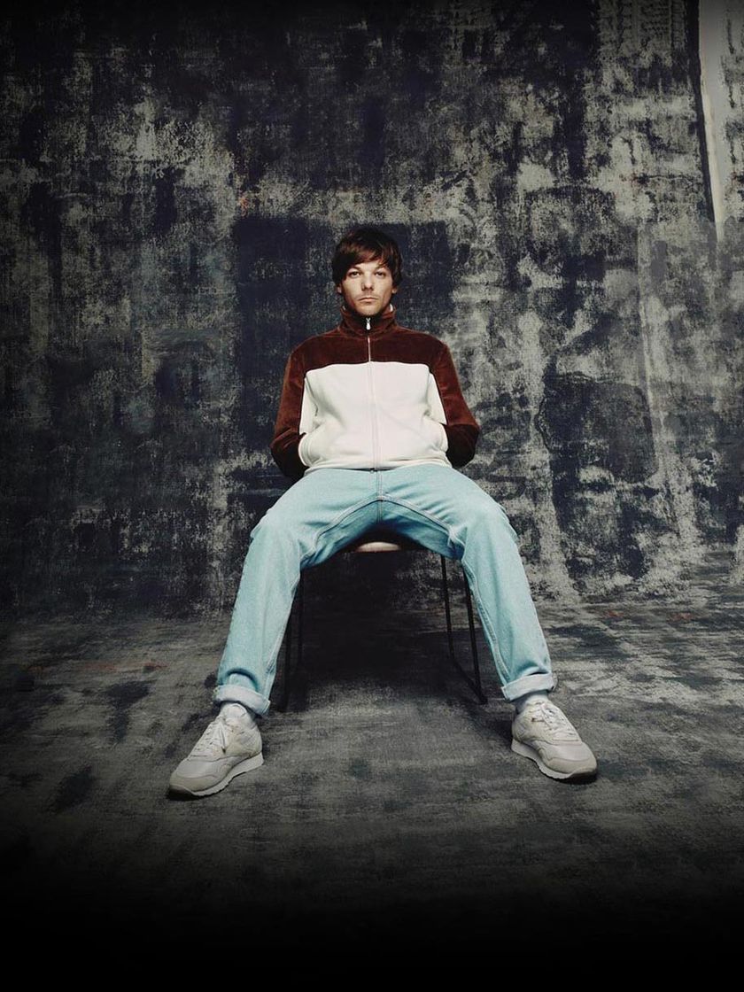 Social Walls_ Louis Tomlinson