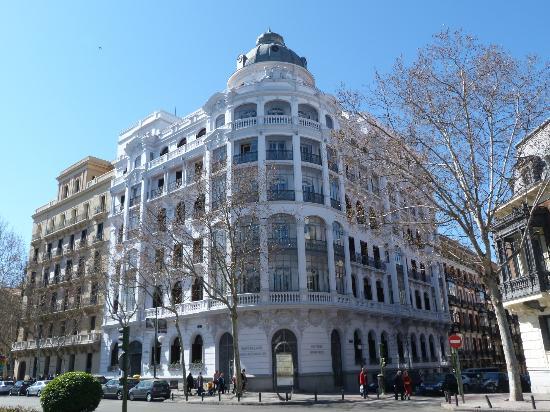 Place Petit Palace Savoy Alfonso XII