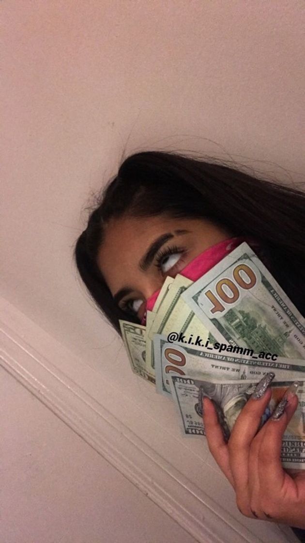 Social 𝑳𝒖𝒙𝒖𝒓𝒚