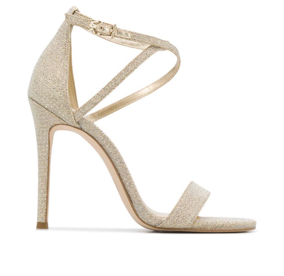 Social 𝑳𝒖𝒙𝒖𝒓𝒚