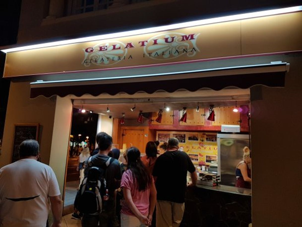 Lugar Heladeria Gelatium