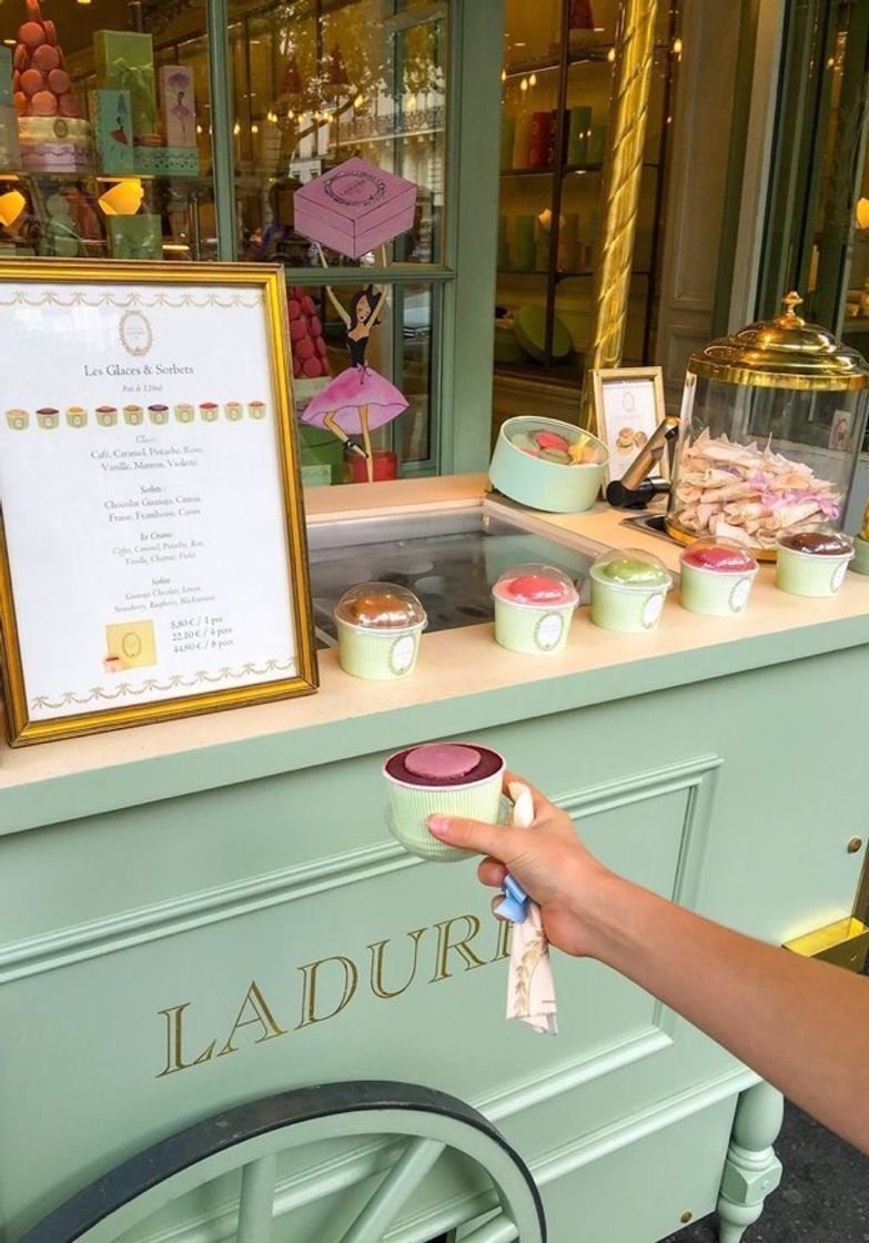 Restaurants Ladurée Paris Champs Elysées