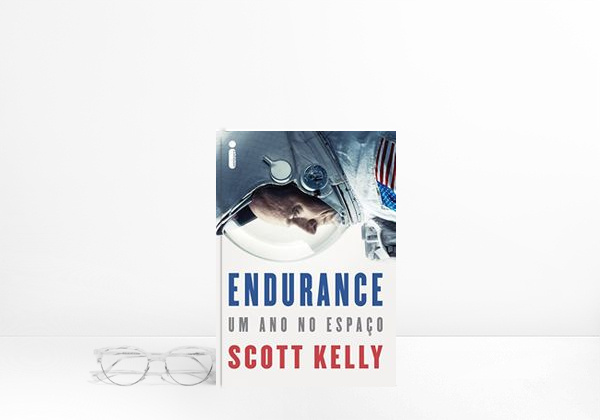 Book Endurance: um ano no espaço