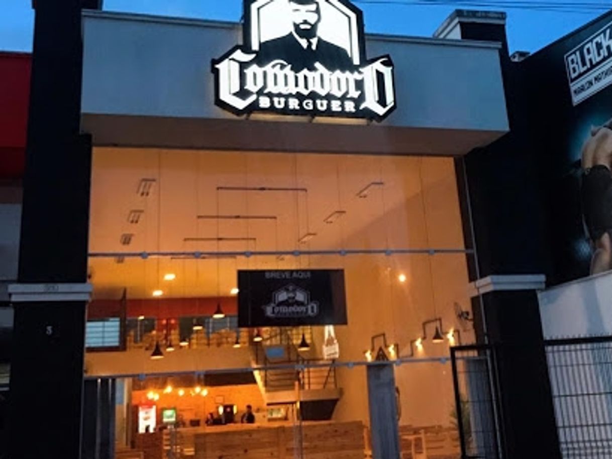 Restaurantes Comodoro Burguer - Sítio Cercado