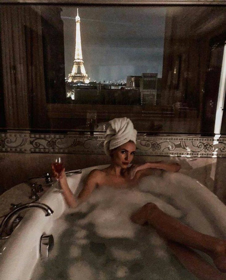 Fashion 🛁🥂