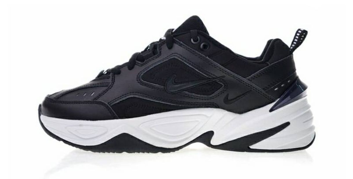 Social Nike M2K Tekno negras y blancas