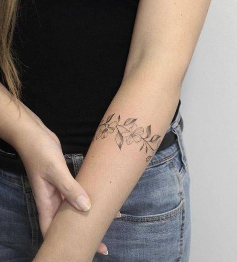 Tatuagens no braço 