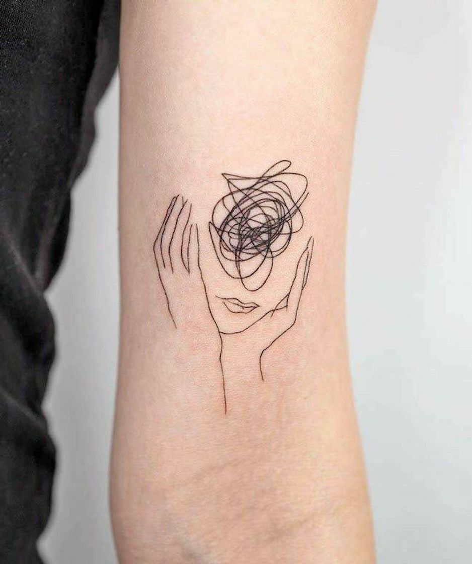 Moda tattoo minimalist