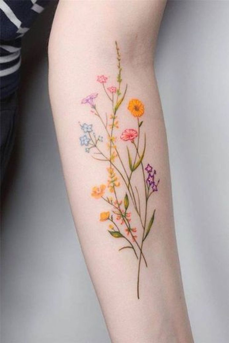 Fashion tatto femenina