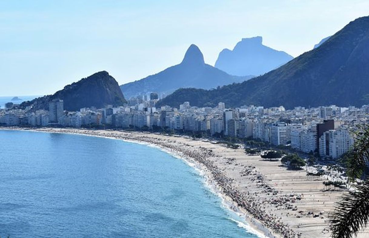 Place Praia do Leme