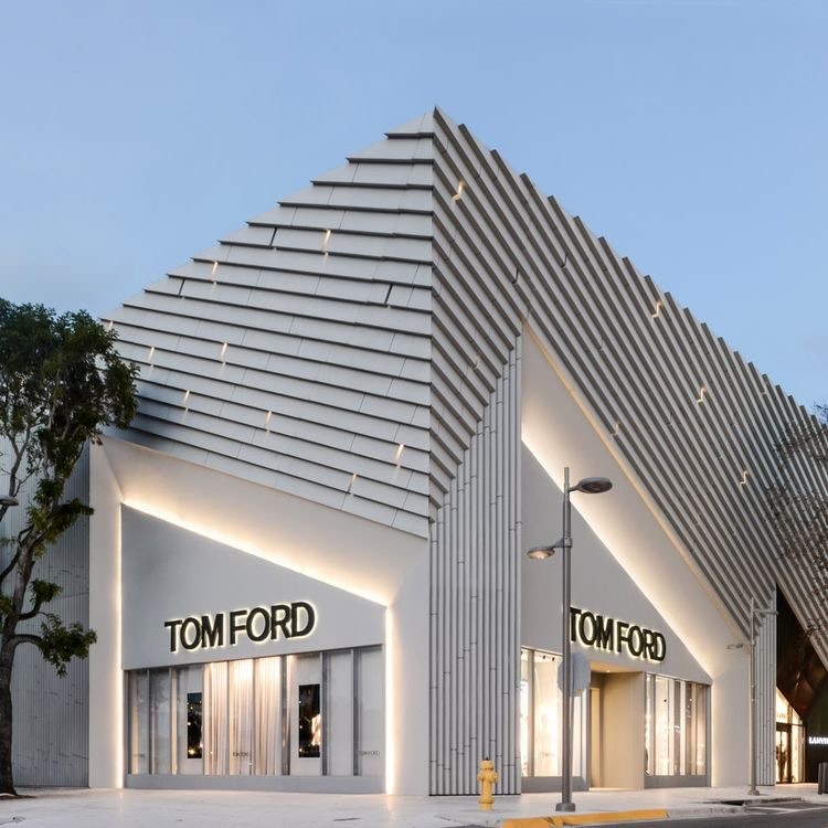 Lugar TOM FORD