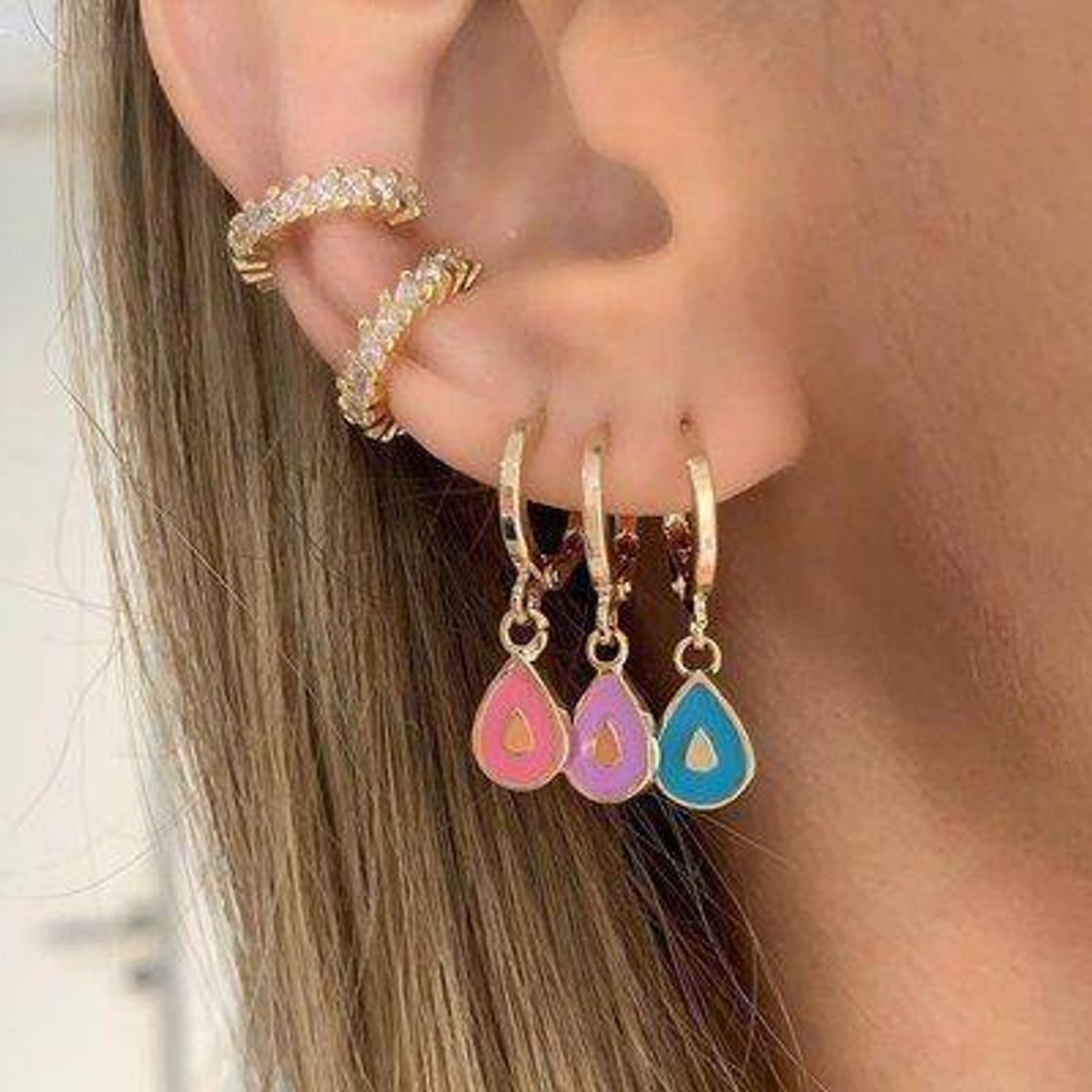 Social Piercings na orelha