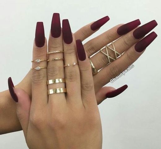 Nails 