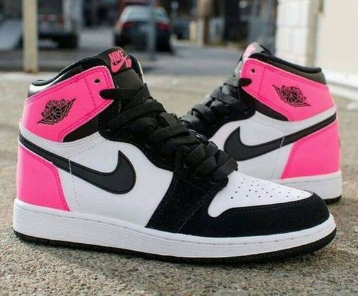 Jordan 1 pink