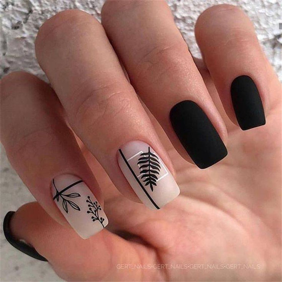 Fashion Uñas minimalistas