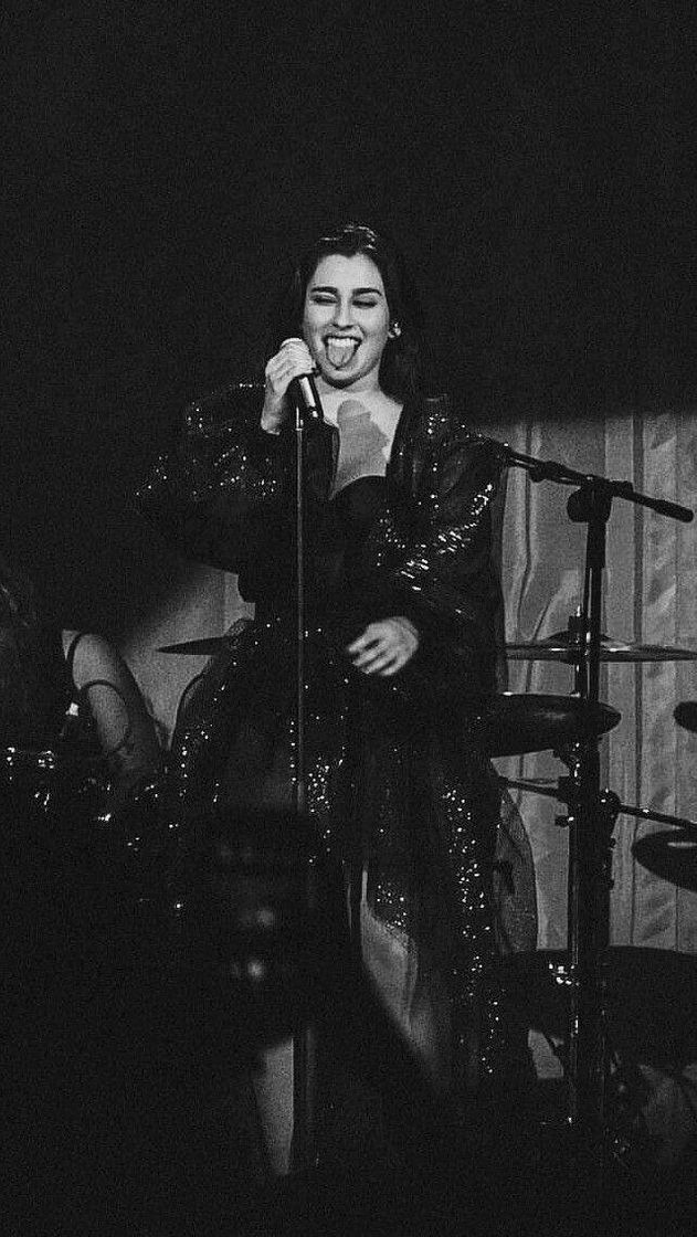 Moda Lauren Jauregui - Lento