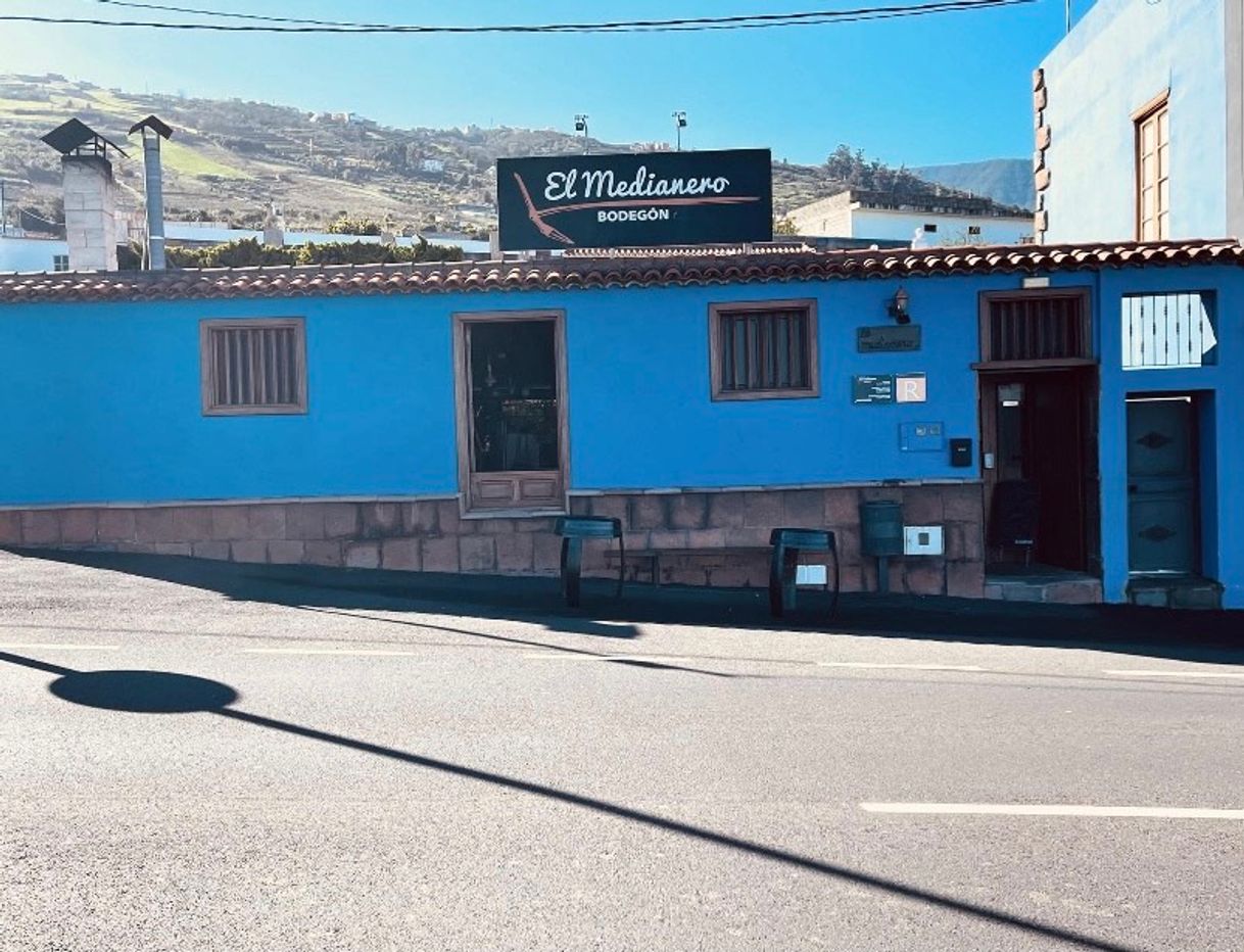 Restaurants Bodegón El Medianero