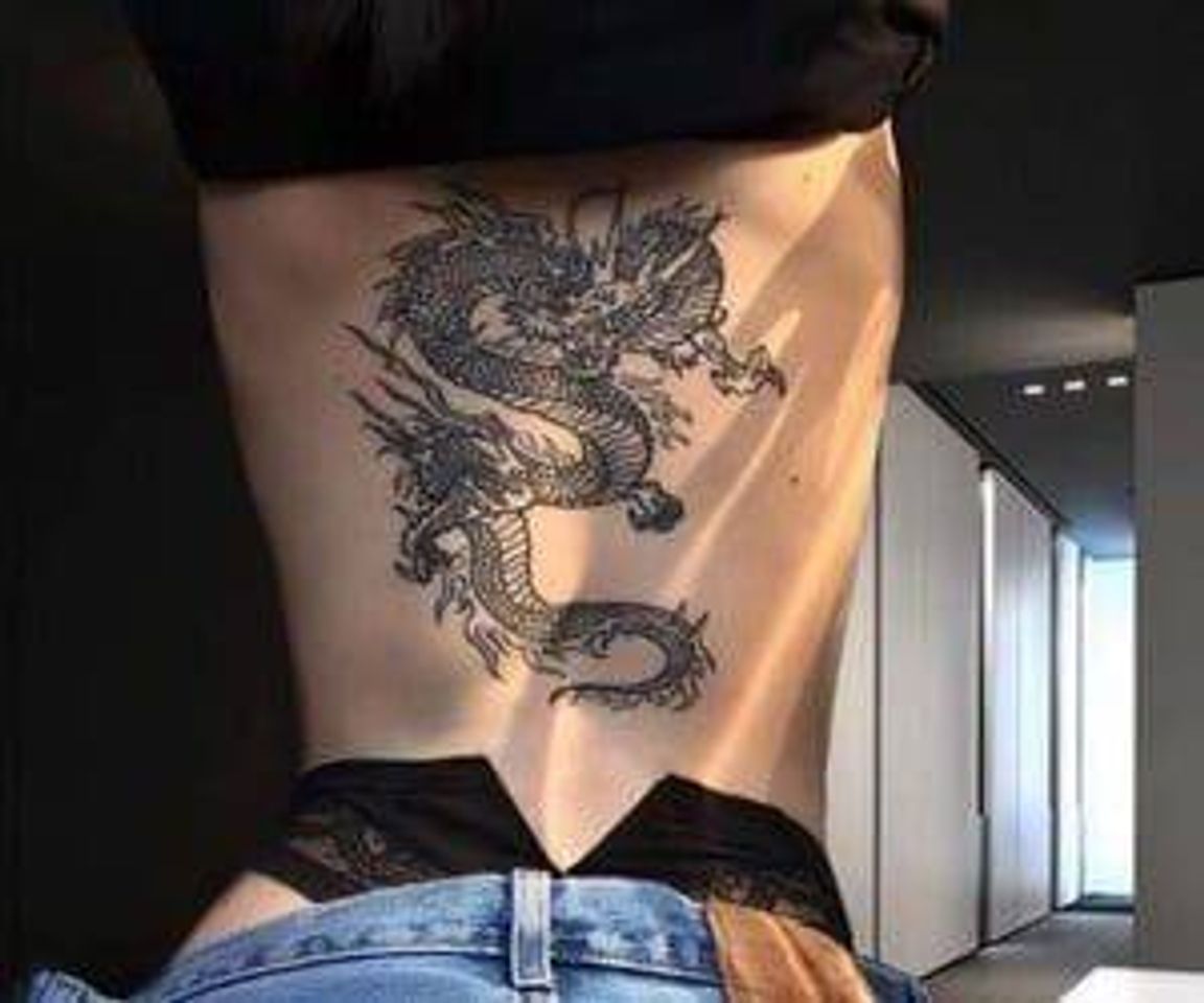 Moda Tatoo d dragão