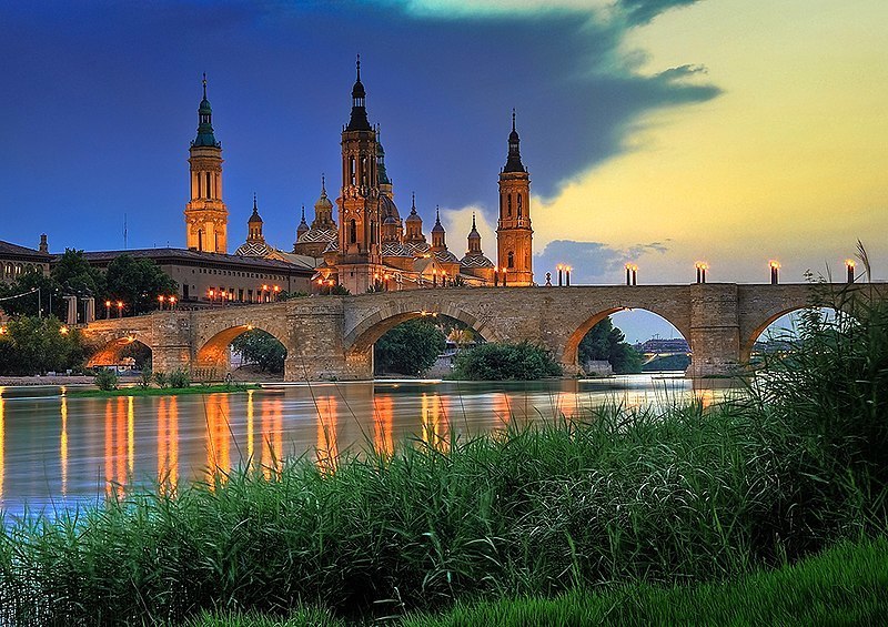 Place Basílica de Nuestra Señora del Pilar