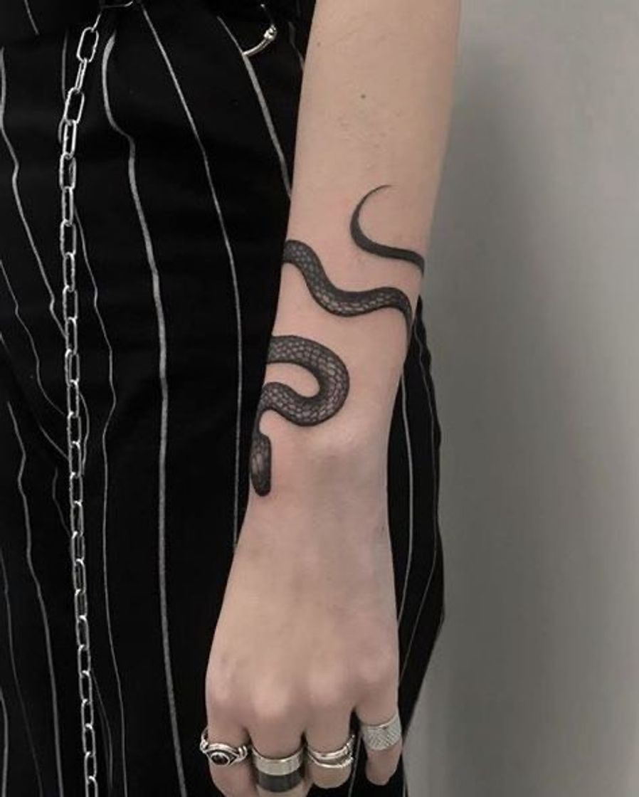 Fashion Snake tattoo 🐍