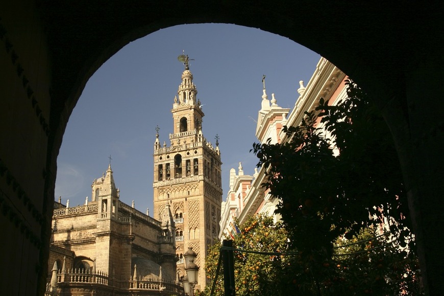 Lugar La Giralda 