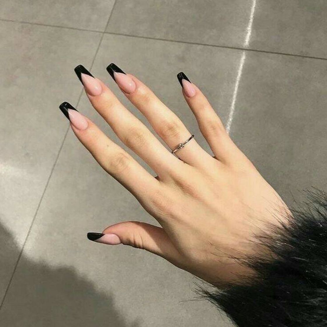 Moda "Black french tip nails"