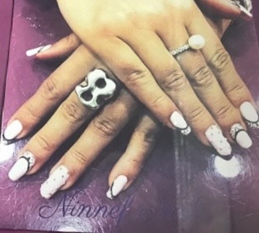 Ninnef nails