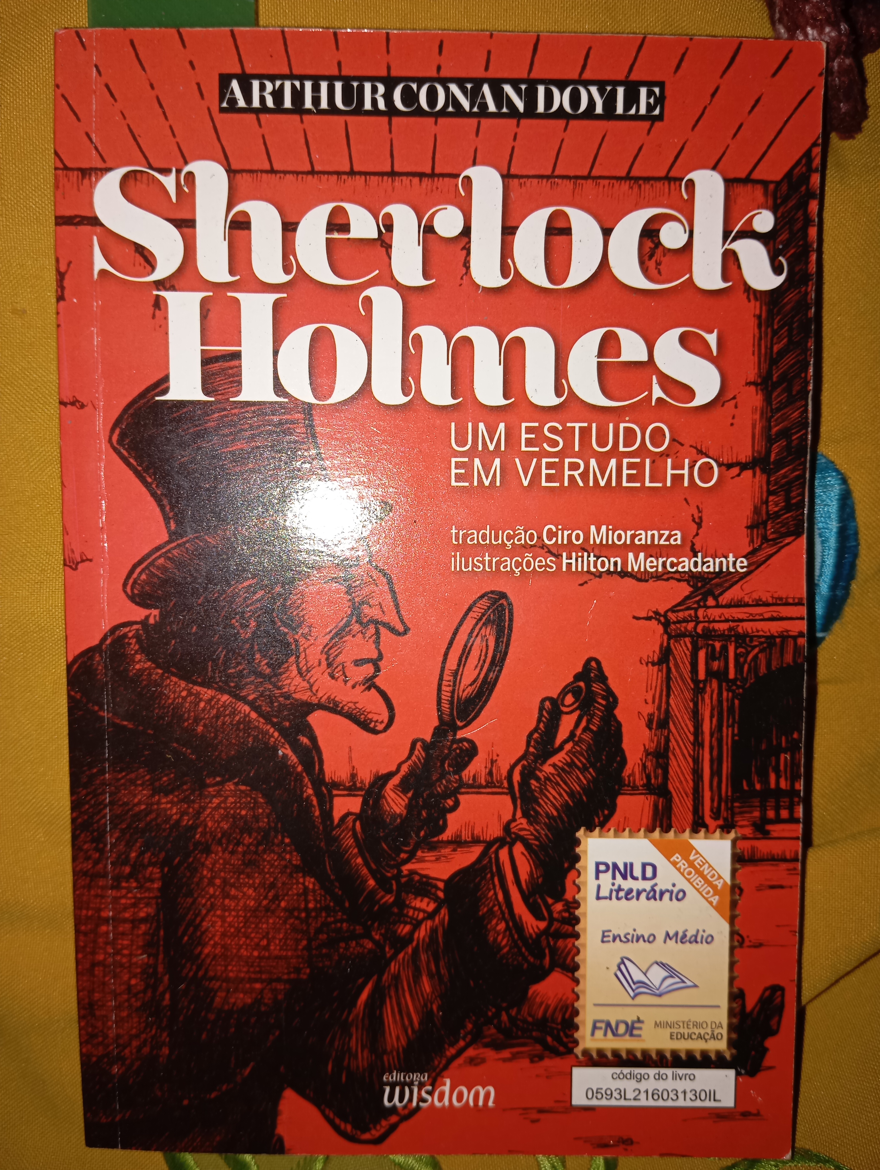 Book Sherlock Holmes - um estudo em vermelho 