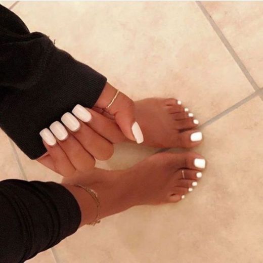 unhas / pés / esmalte 