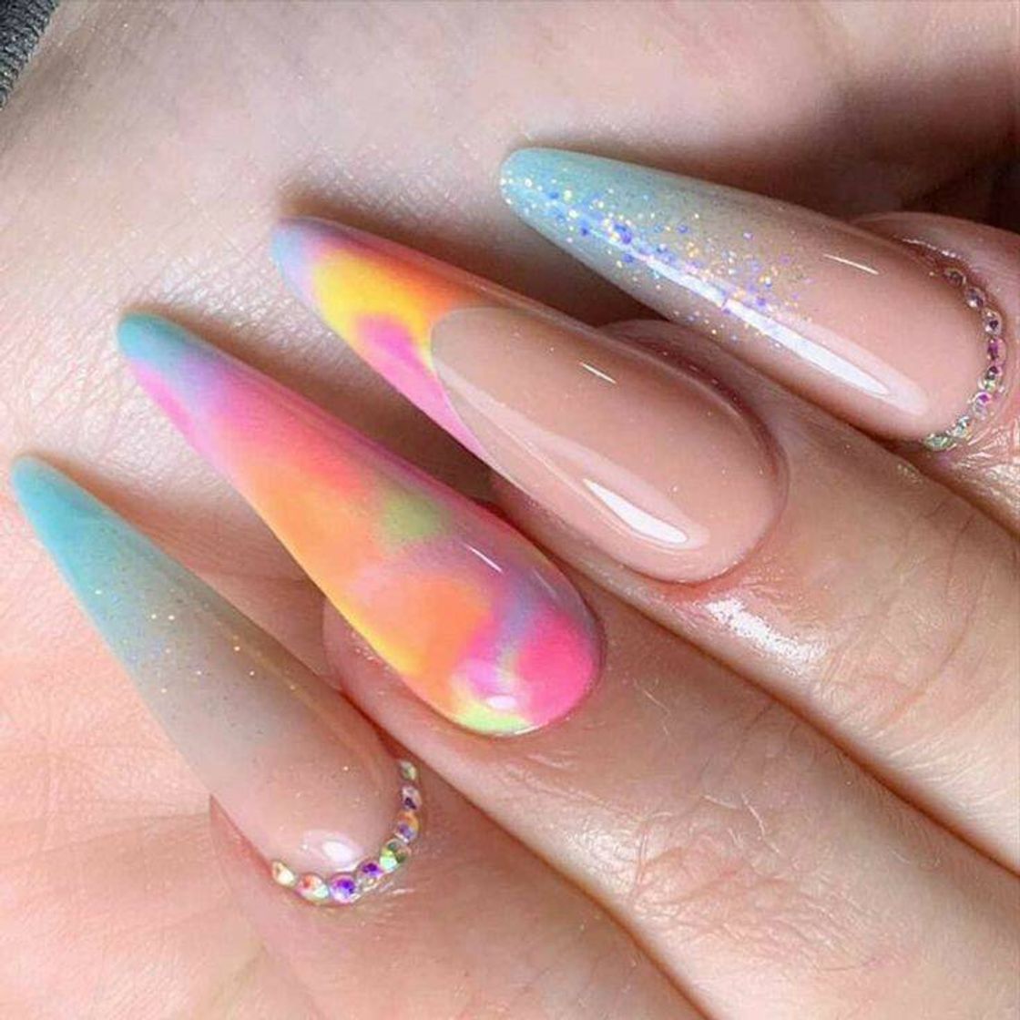 Moda Nails