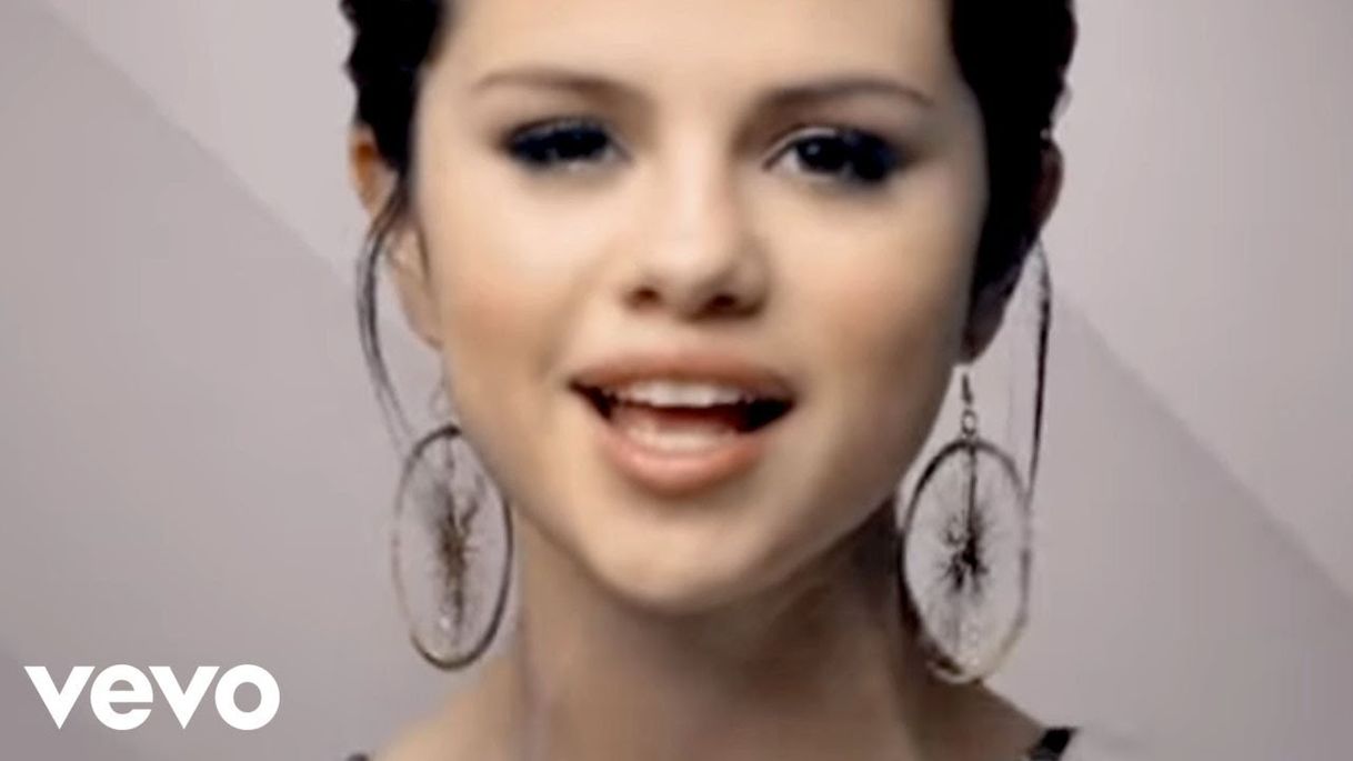 Music Selena Gomez & The Scene - Naturally - YouTube