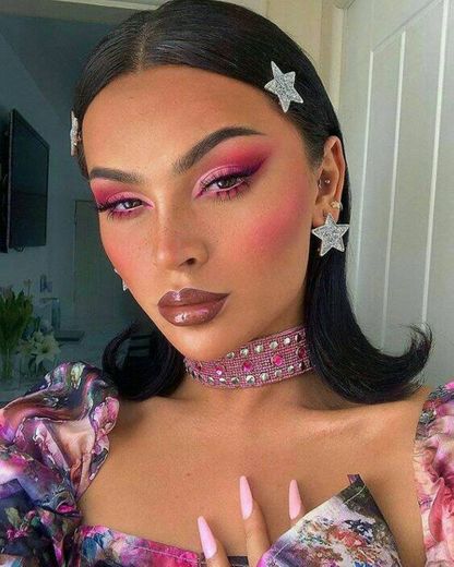 Makeup pink
