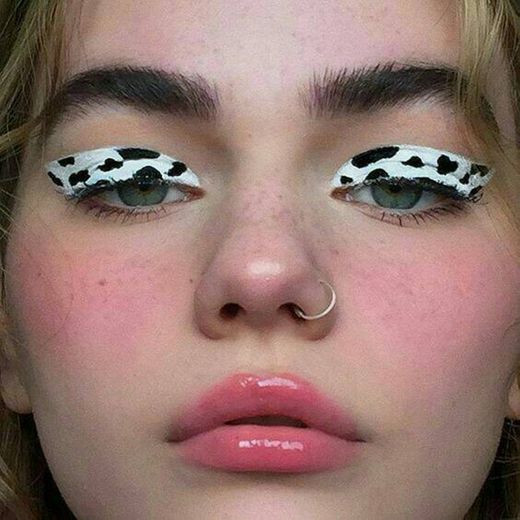 Makeup inspired by cows