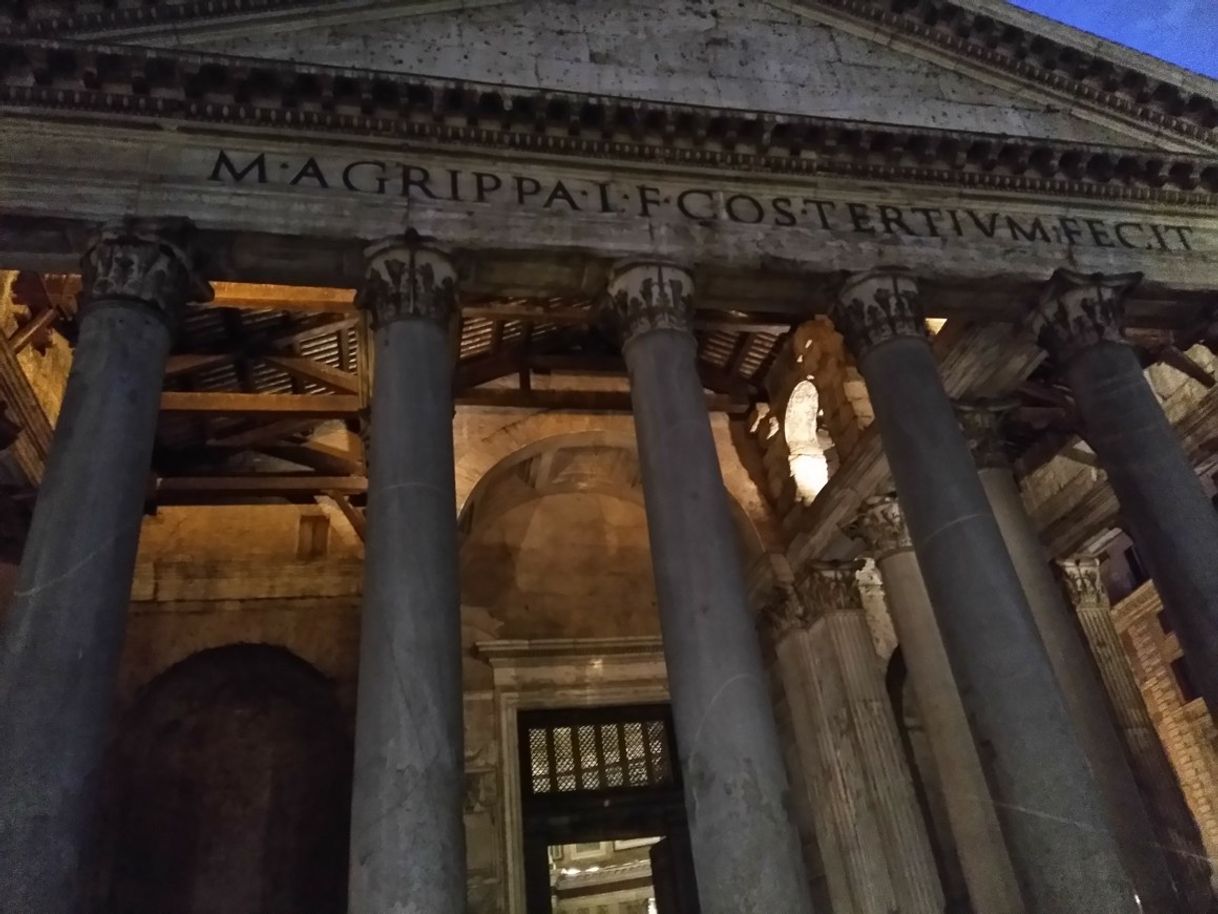 Place Pantheon