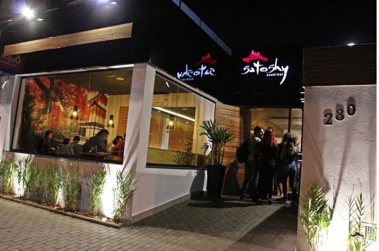 Restaurantes Satoshy Sushi Bar