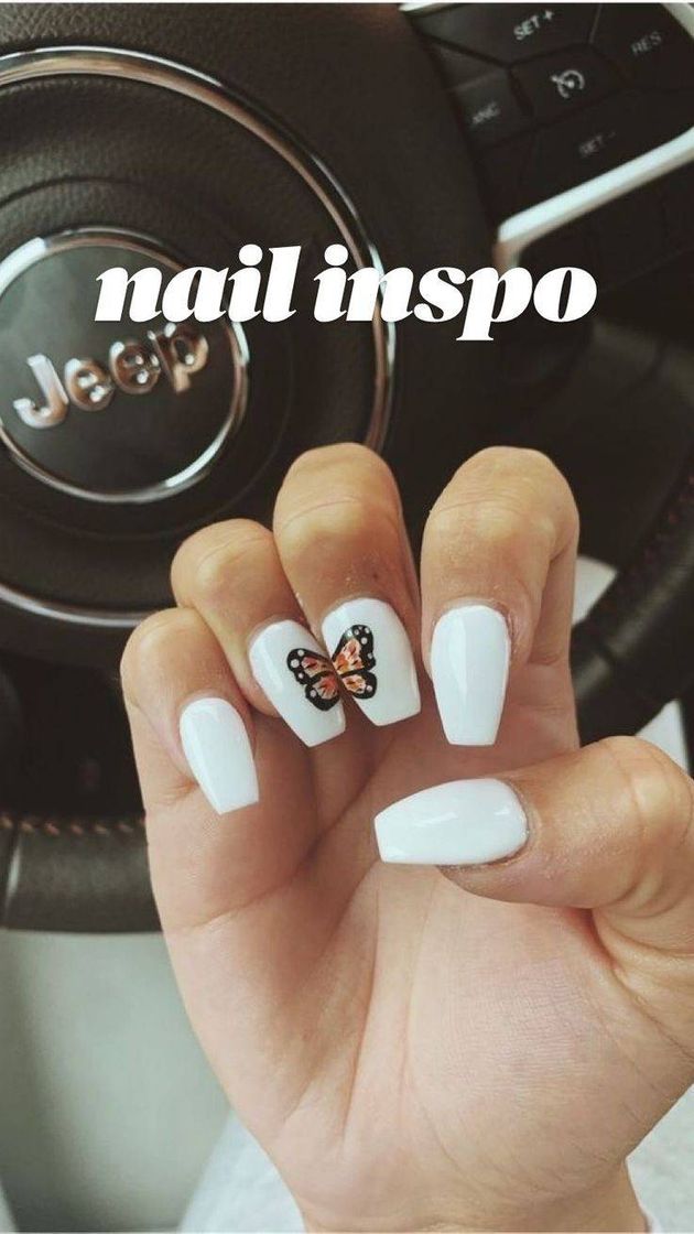 Moda Nail inspo