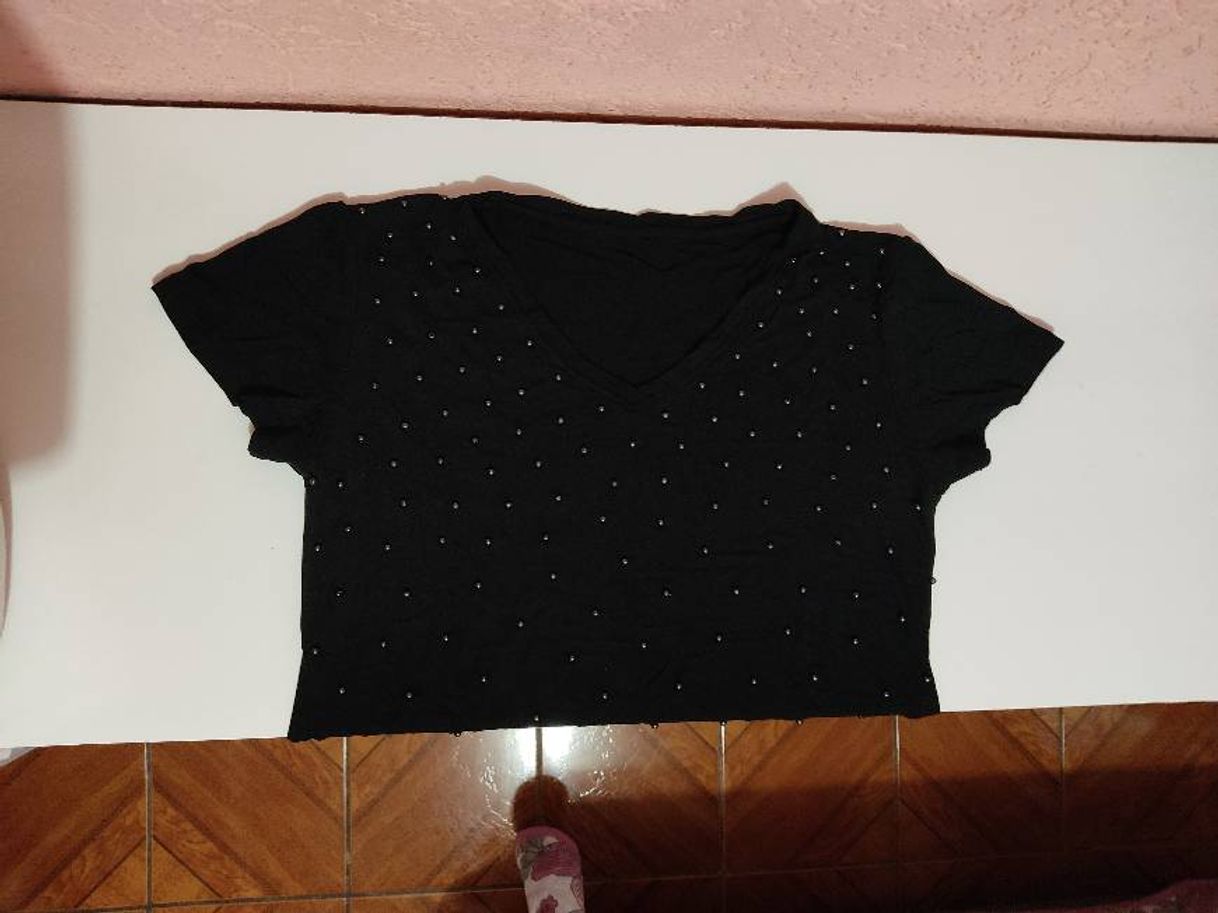 Moda Blusinha preta com miçanga