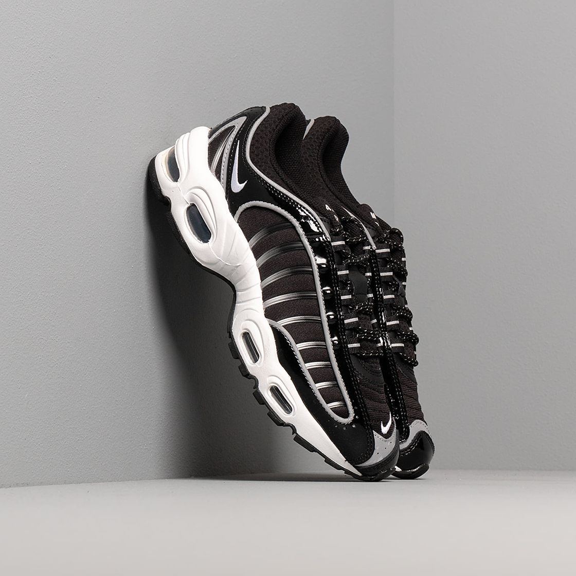 Moda Nike W Air MAX Tailwind IV NRG