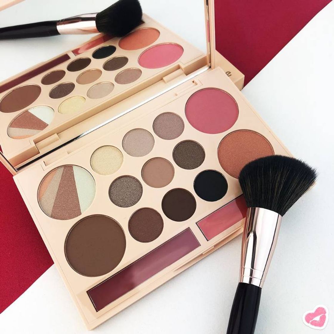 Fashion Palete de  sombra  e  contorno e blush completo